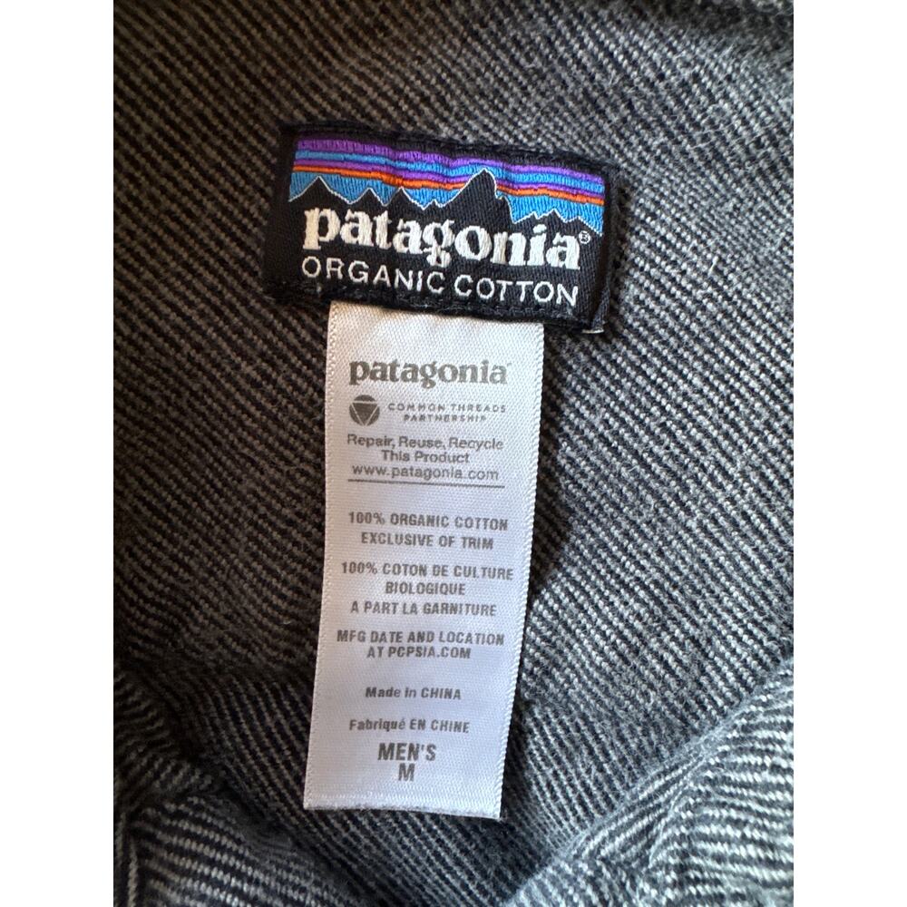 Patagonia Organic Cotton Black Gray Medium Flannel Button Up - Picture 2 of 8